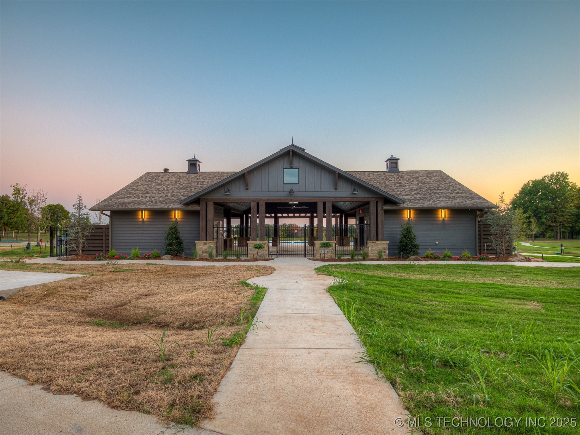 241 Patriot Pointe Property Photo 11