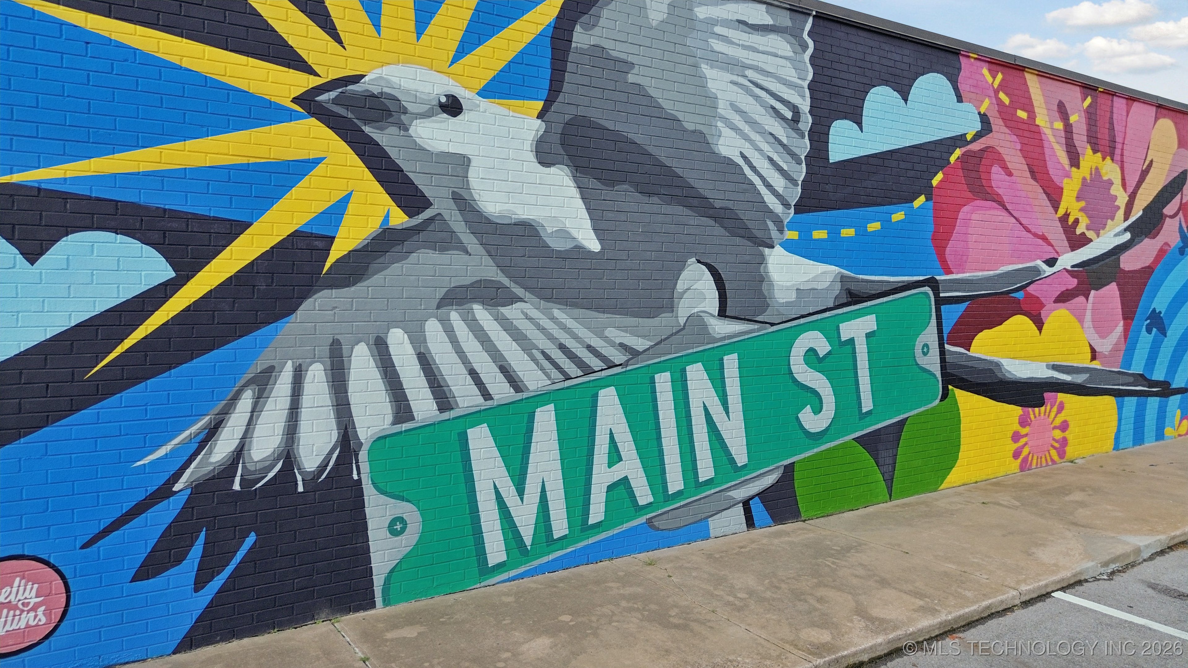 209 W Broadway Street Property Photo 4