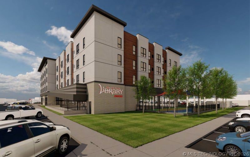 213 W Broadway Street Property Photo 33