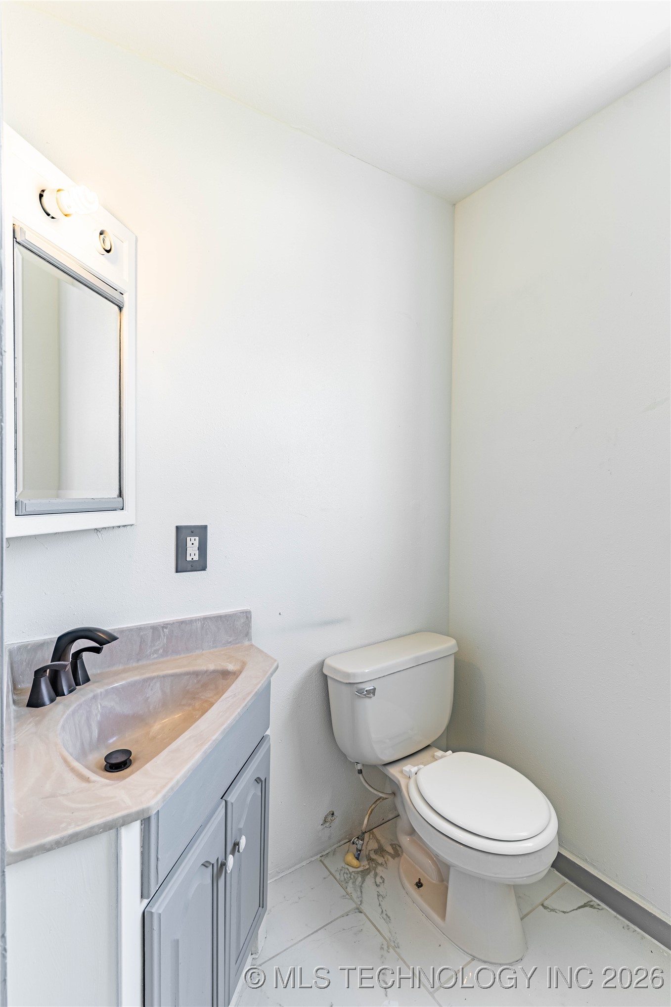 302 E 8th Avenue Property Photo 12