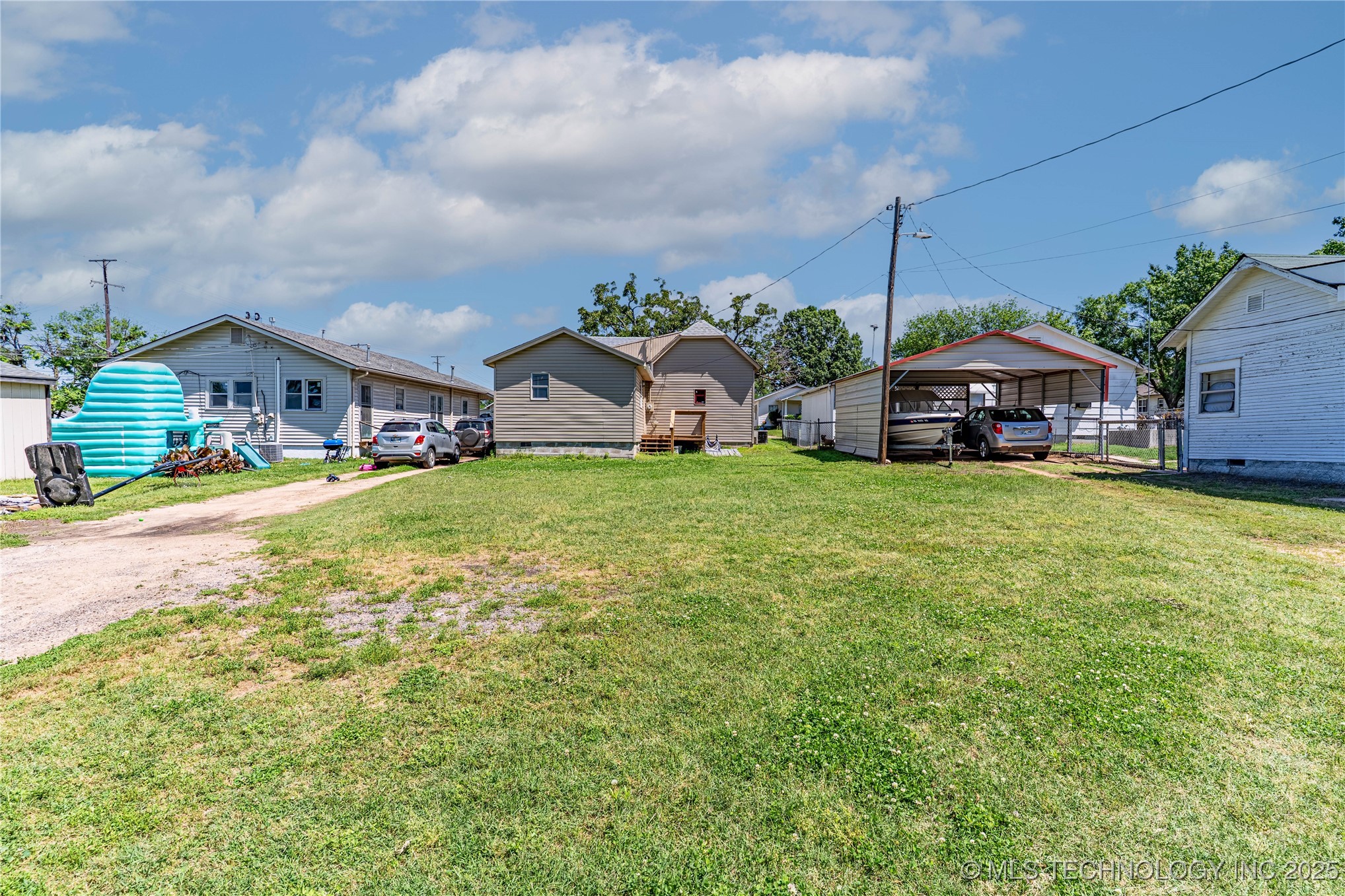 302 E 8th Avenue Property Photo 21