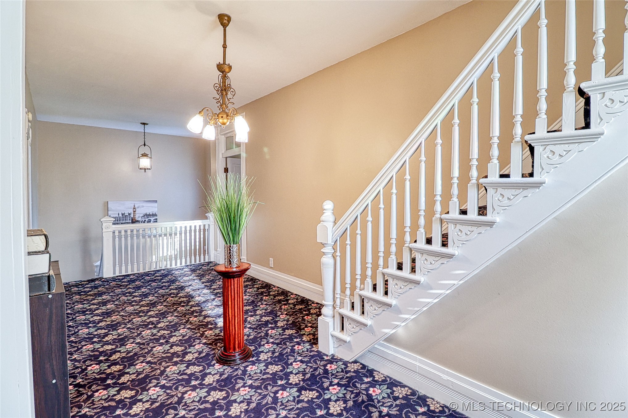 14 E Smith Avenue Property Photo 18