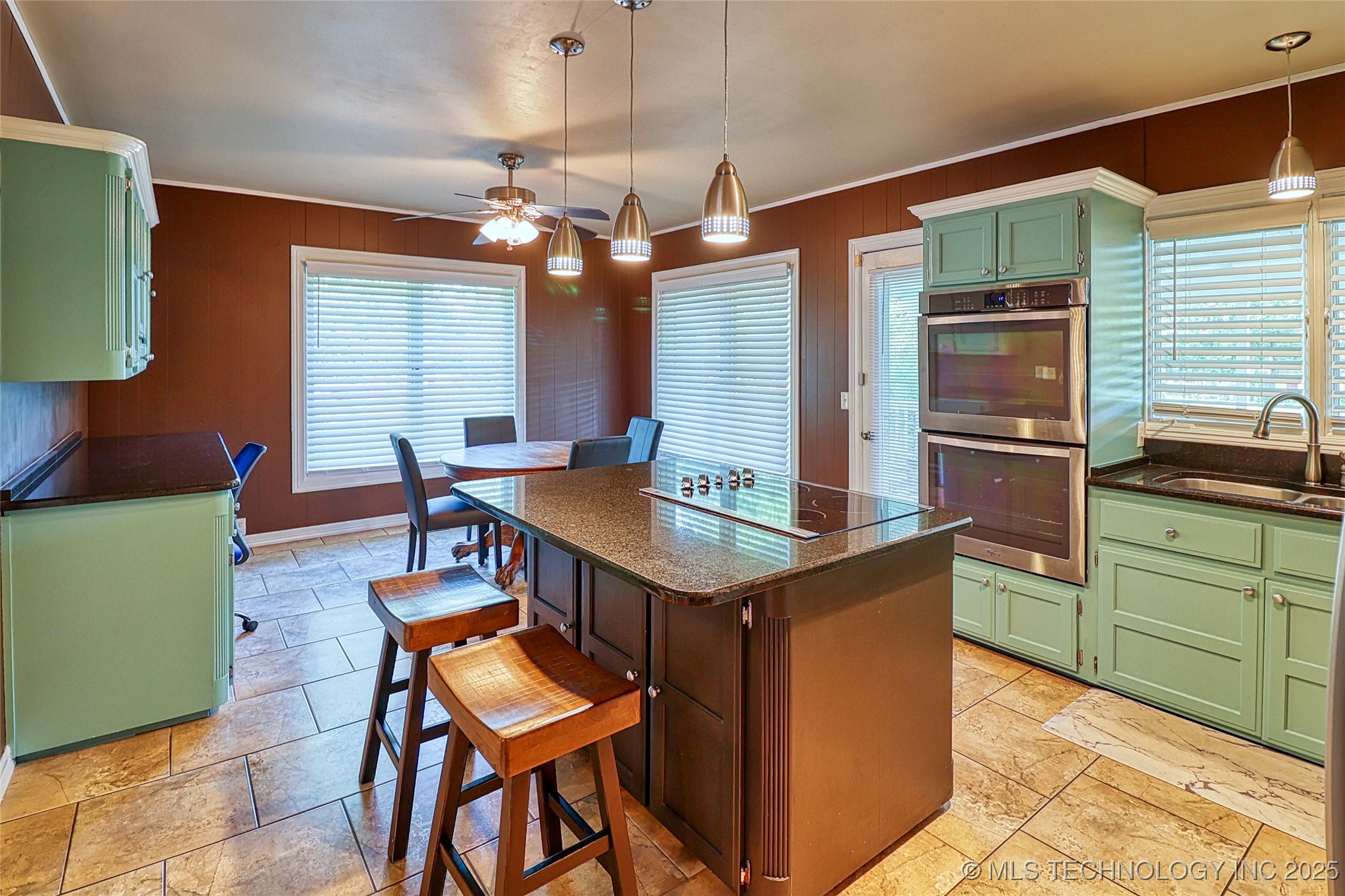 14 E Smith Avenue Property Photo 22