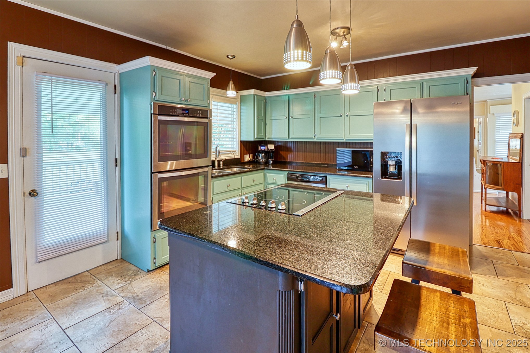 14 E Smith Avenue Property Photo 23