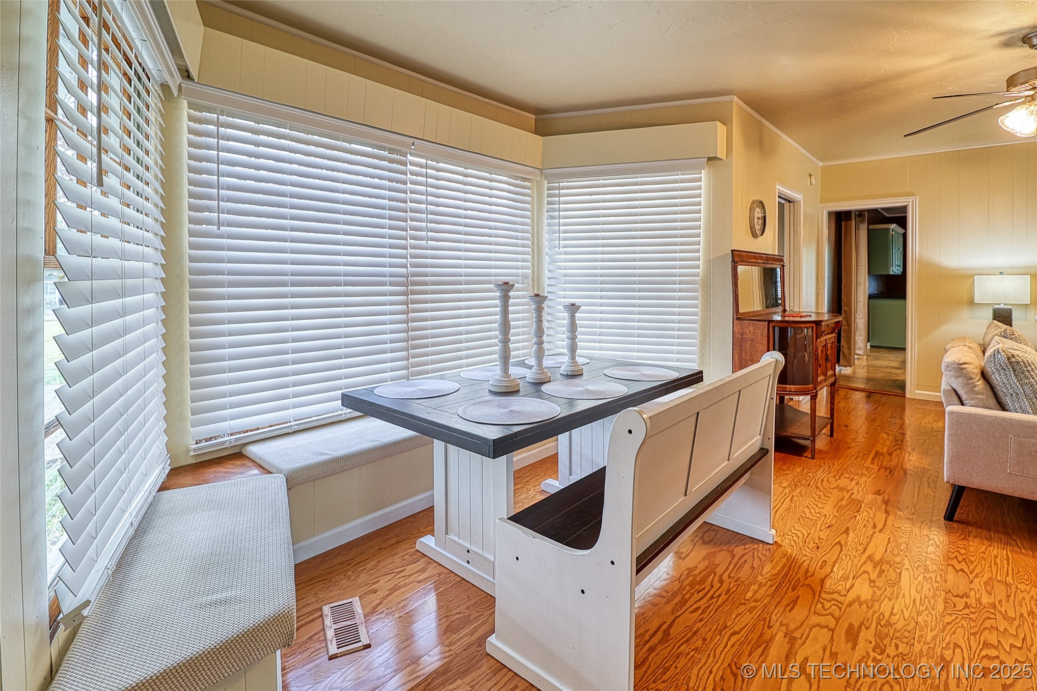 14 E Smith Avenue Property Photo 27