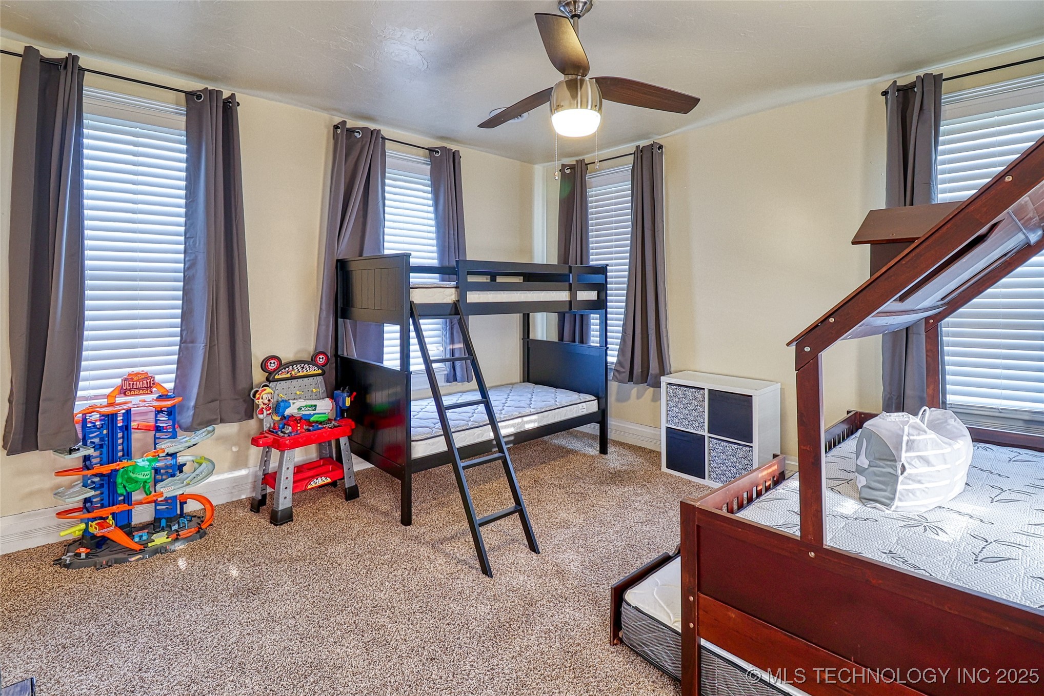 14 E Smith Avenue Property Photo 28