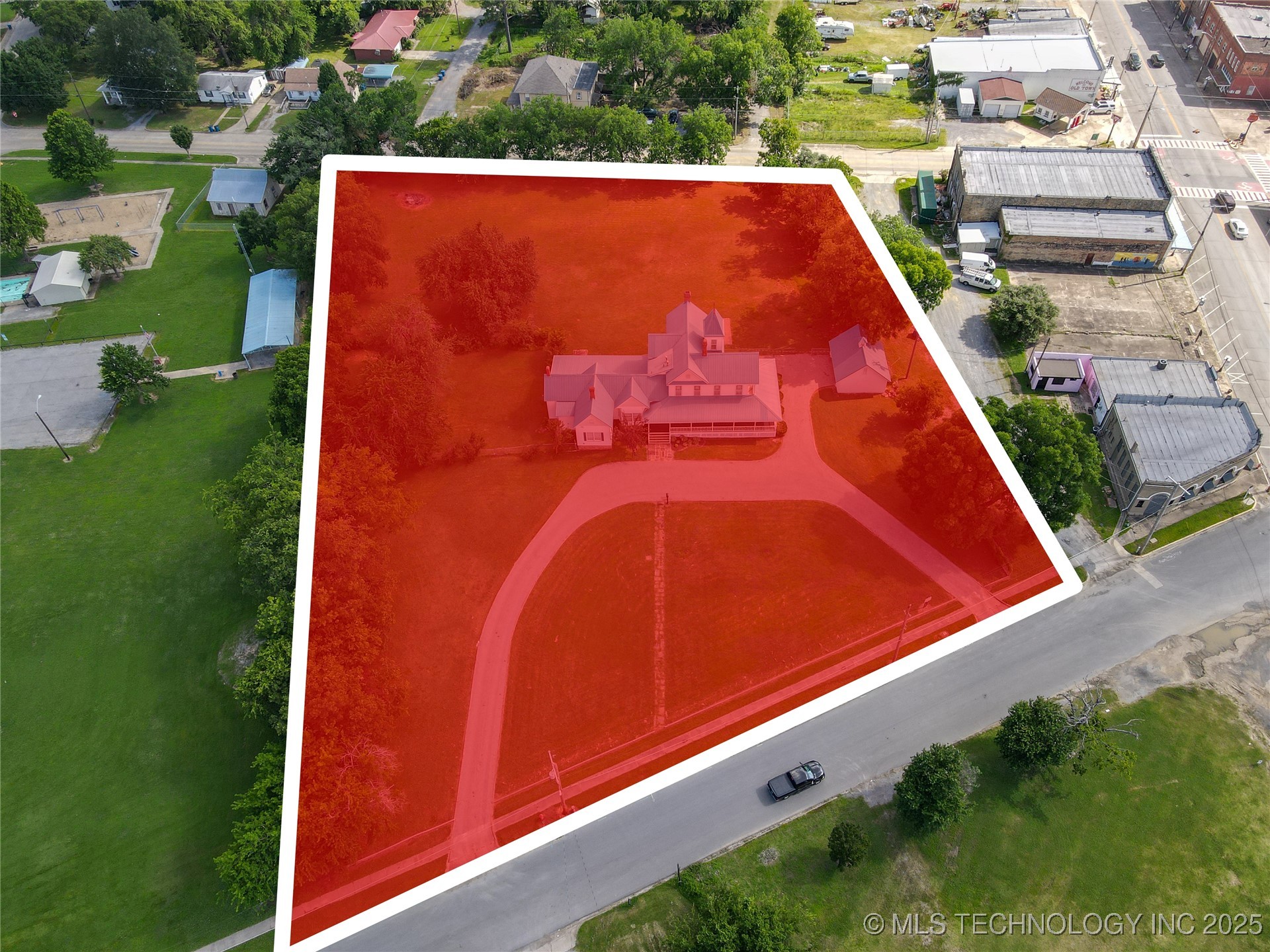 14 E Smith Avenue Property Photo 52