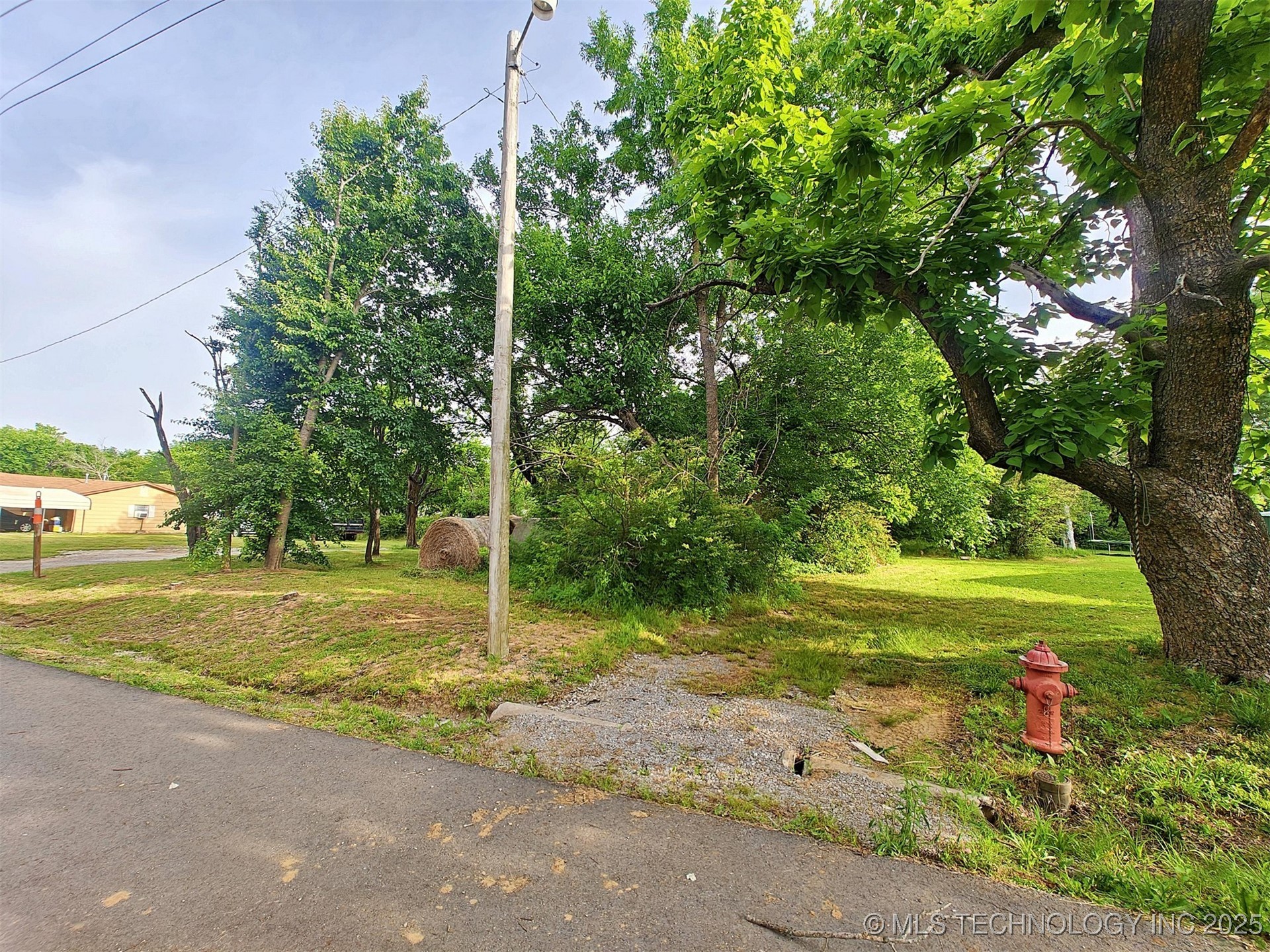 2500 Findlay Avenue Property Photo 11