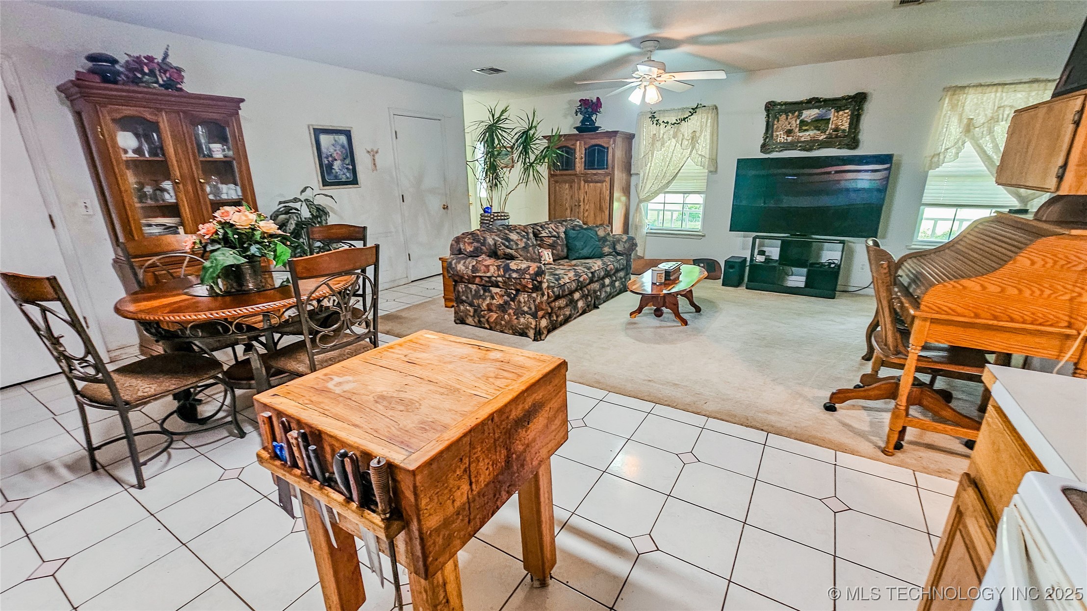 421975 E 1155 Road Property Photo 5