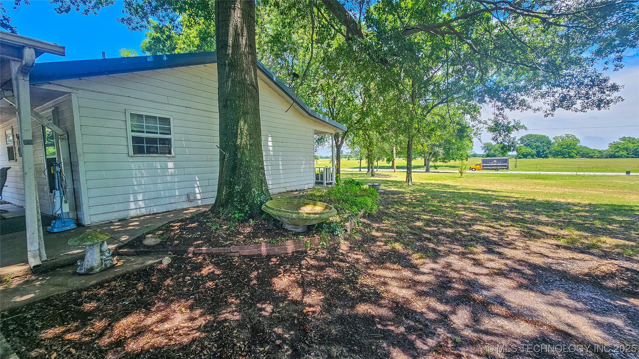 421975 E 1155 Road Property Photo 14