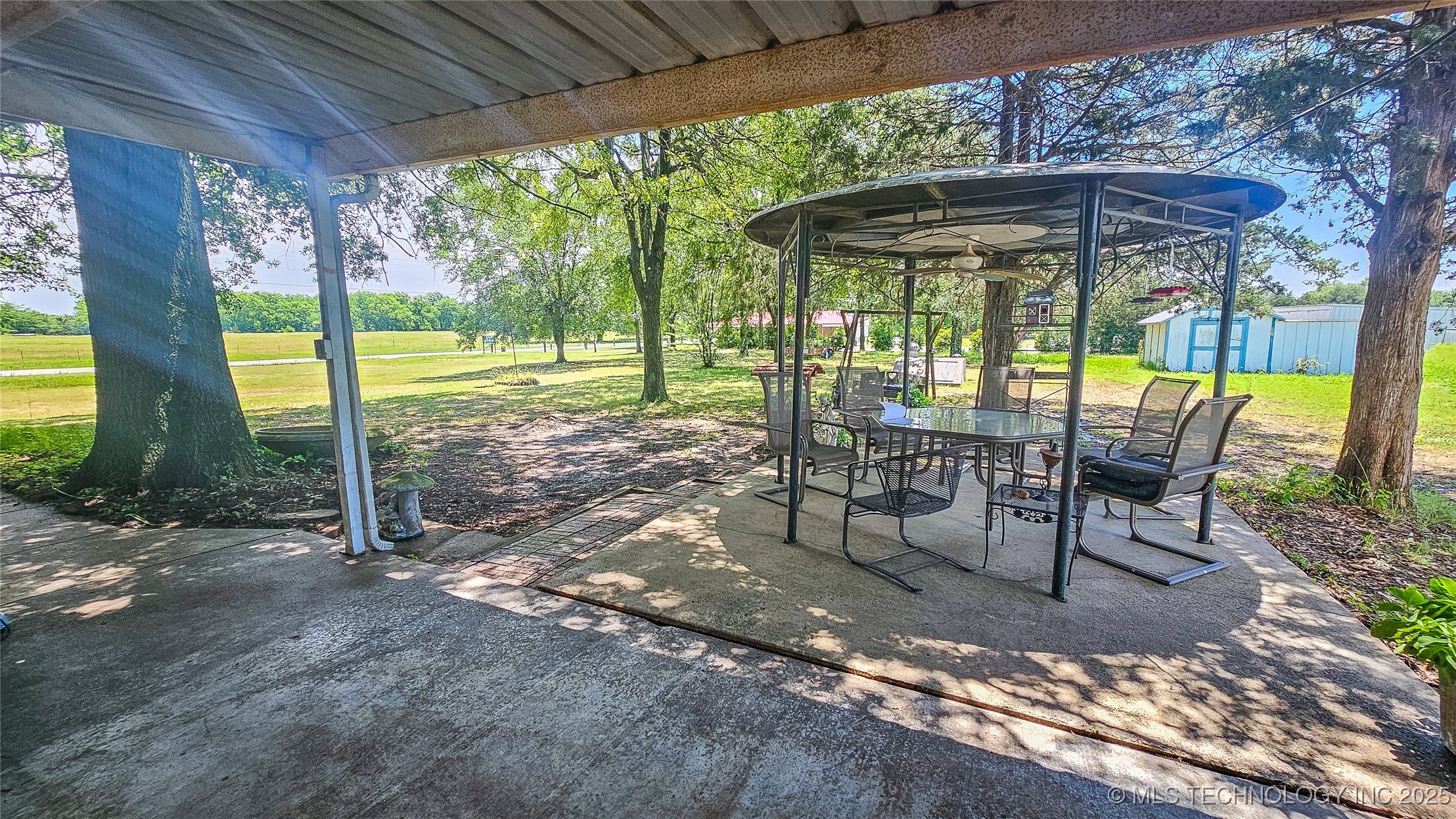 421975 E 1155 Road Property Photo 16