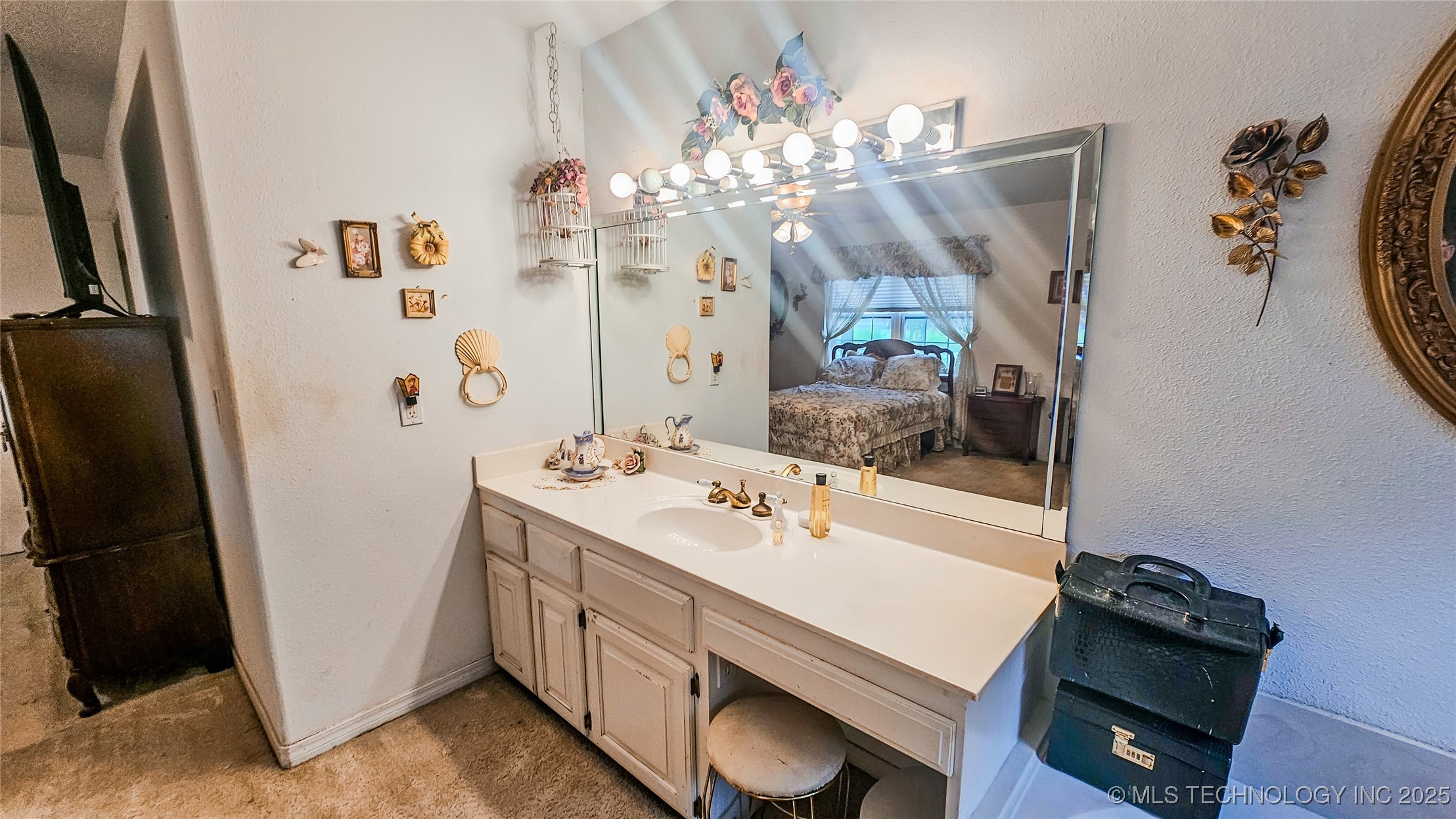 421975 E 1155 Road Property Photo 38