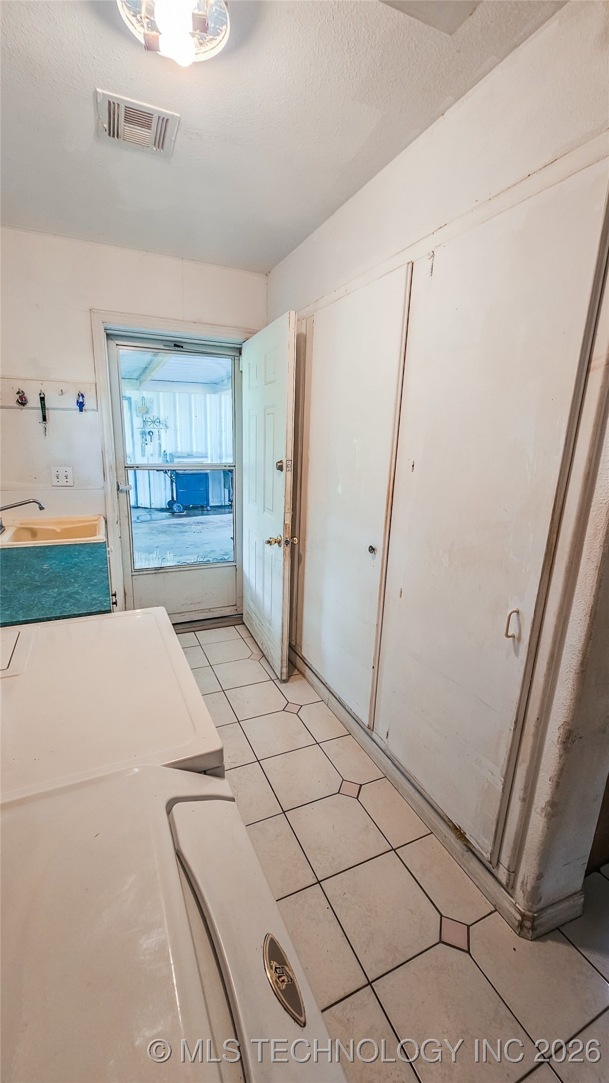 421975 E 1155 Road Property Photo 53