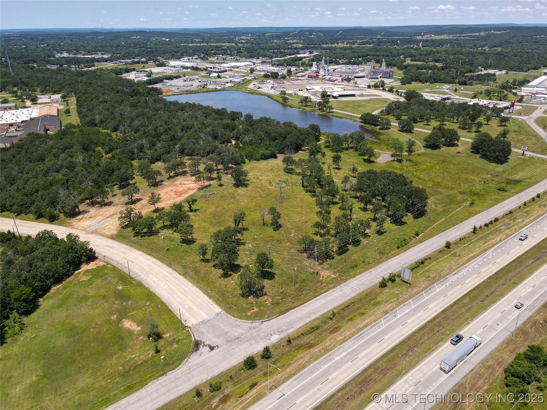 N George Nigh Bypass Property Photo 9