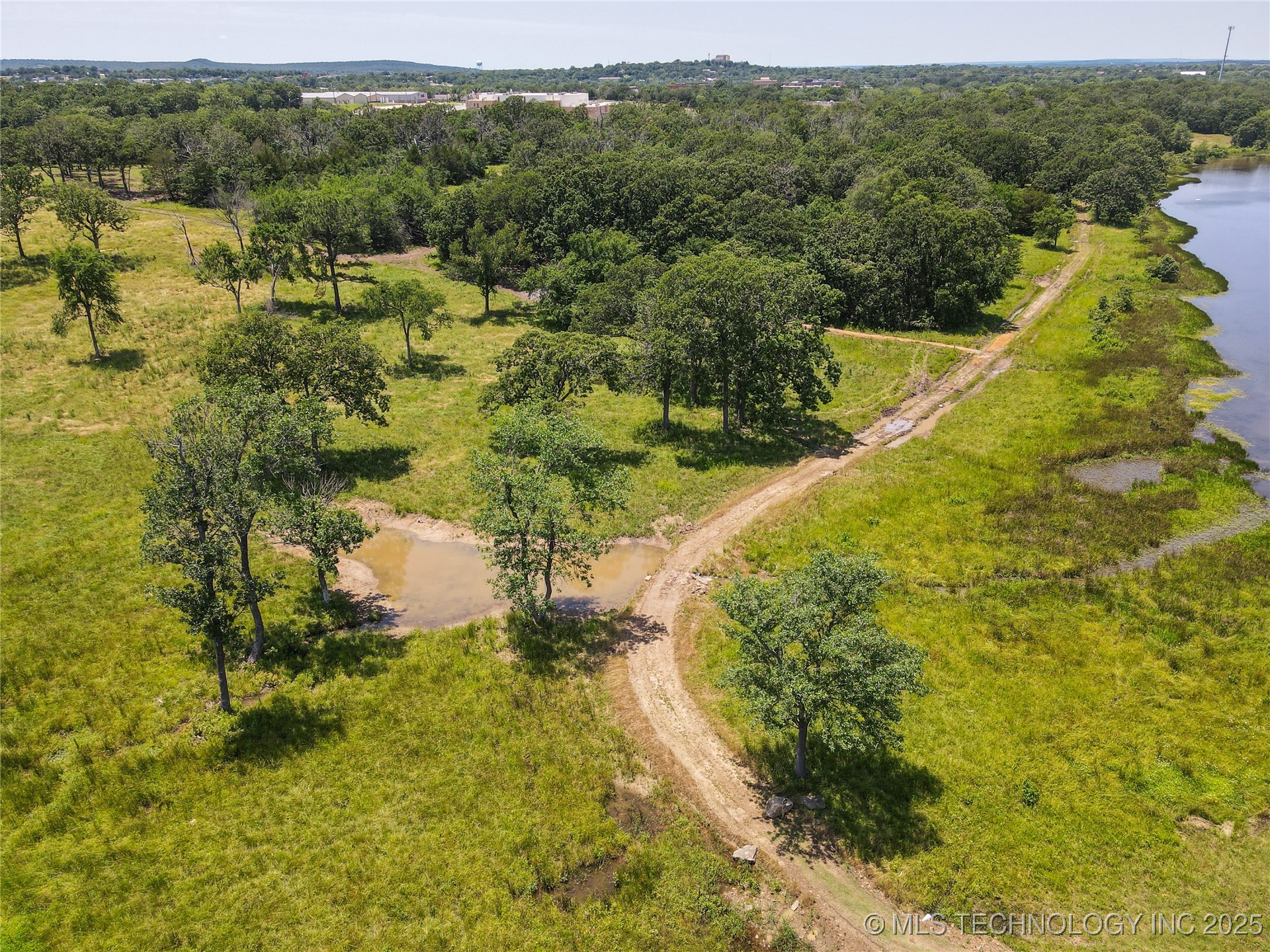 N George Nigh Bypass Property Photo 22