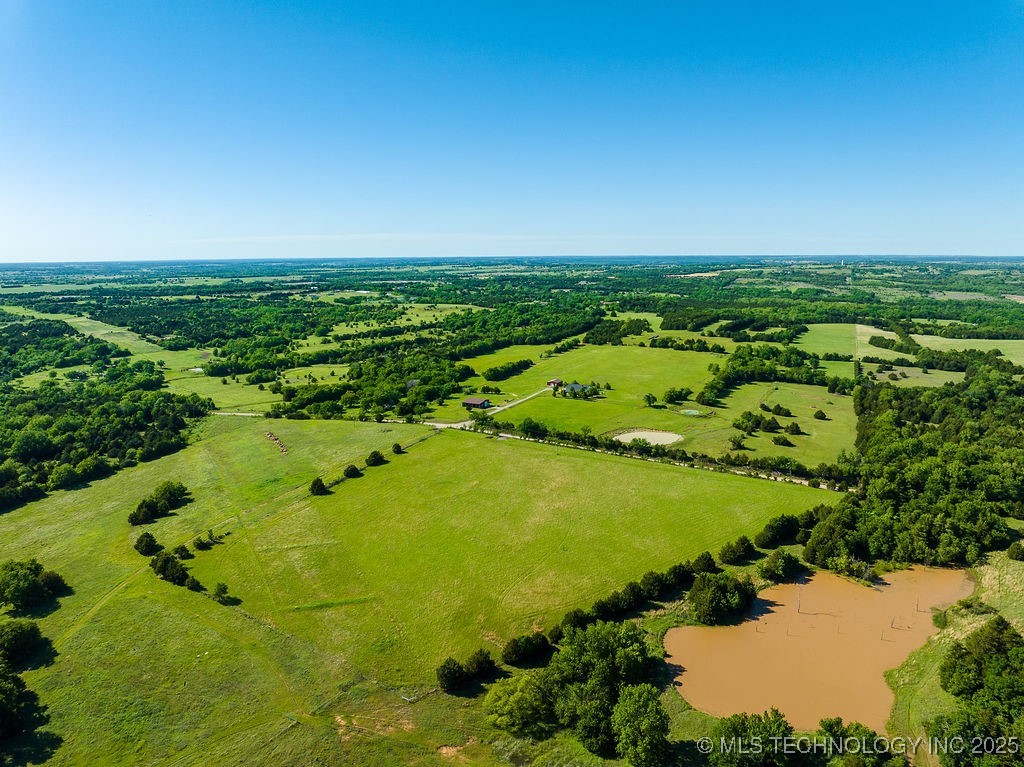 11 E 750 Road Property Photo 14