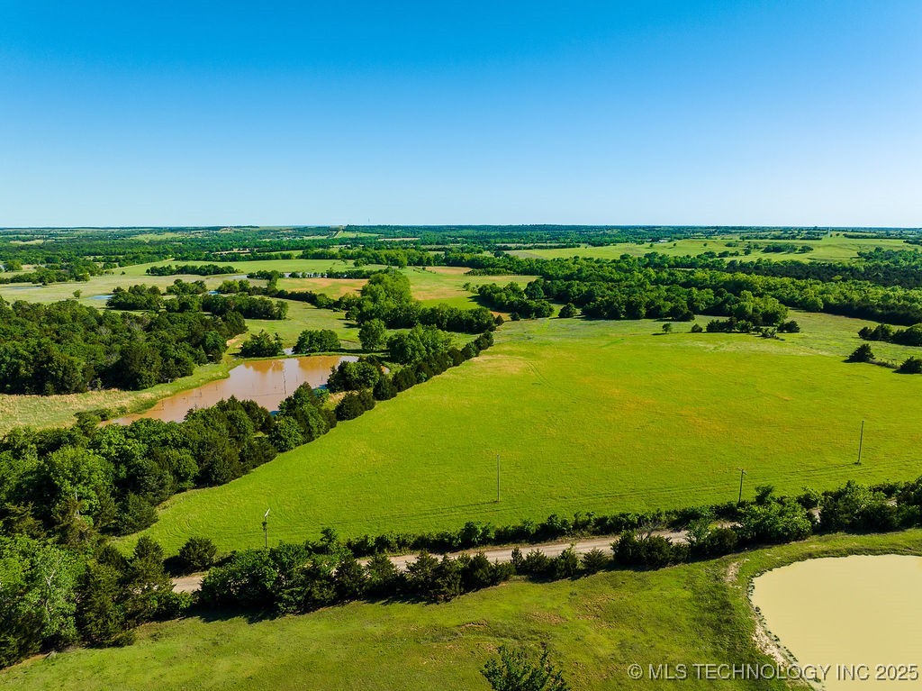 11 E 750 Road Property Photo 19