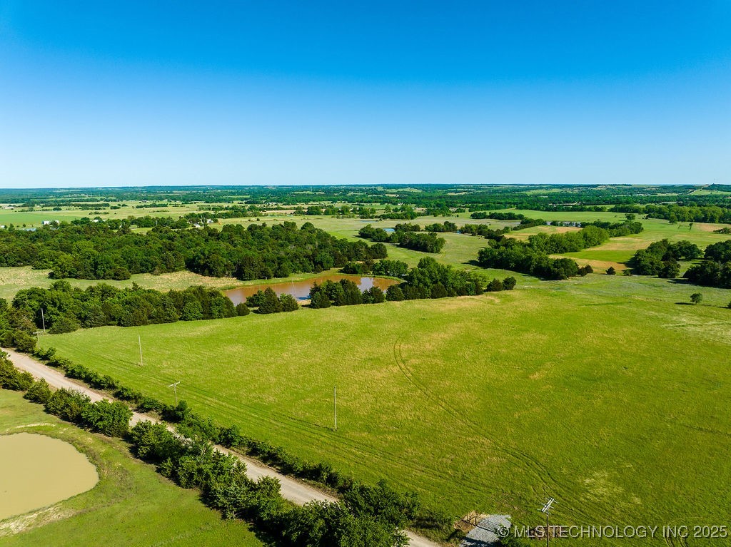 11 E 750 Road Property Photo 21