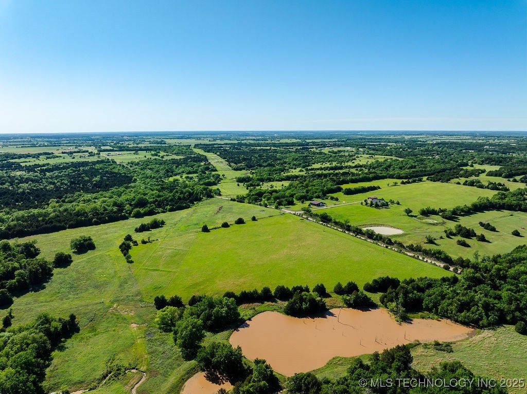 11 E 750 Road Property Photo 31