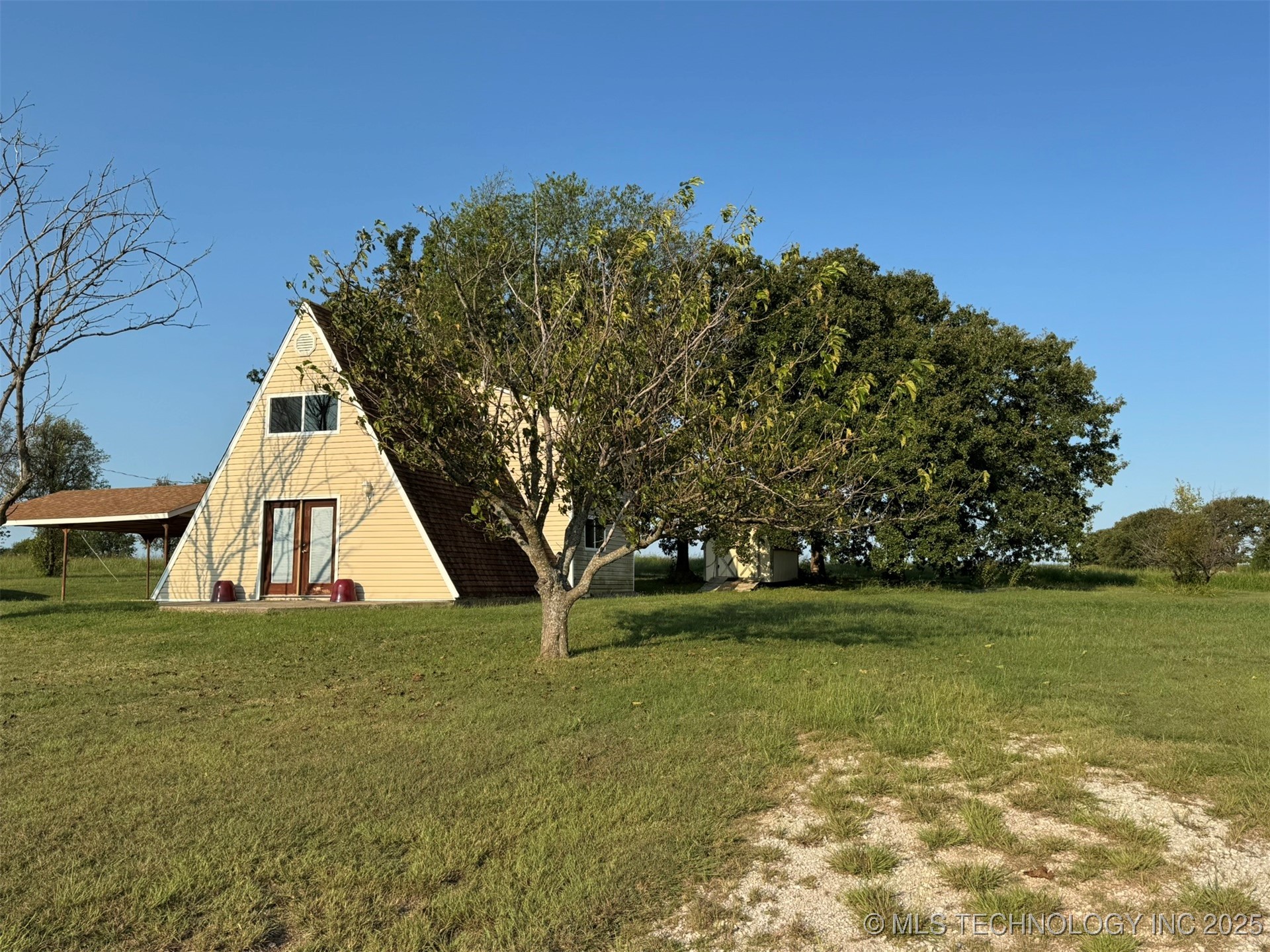 7235 Sunshine Road Property Photo 3