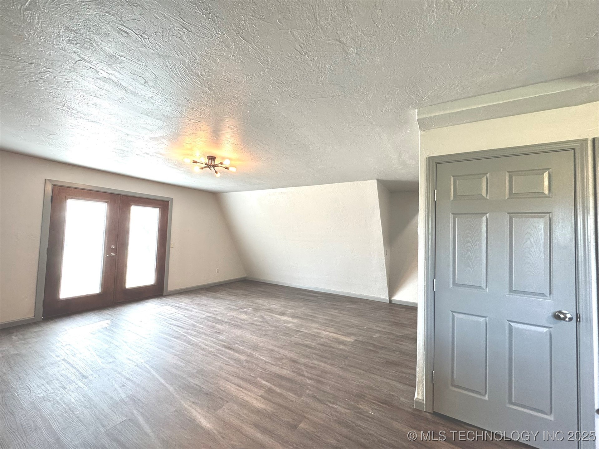 7235 Sunshine Road Property Photo 9