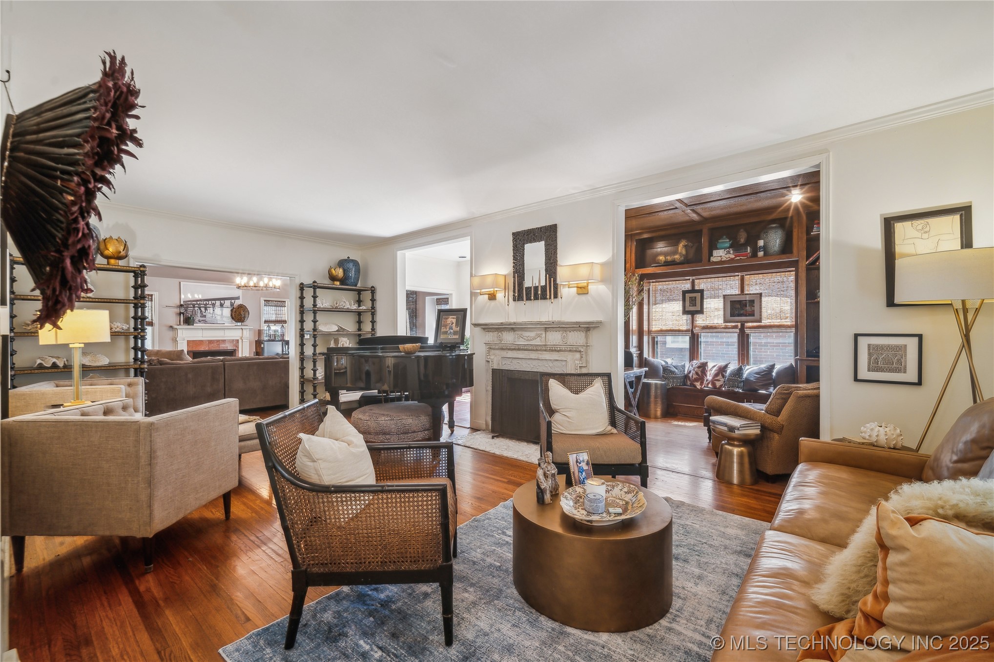 2251 S Saint Louis Avenue Property Photo 5