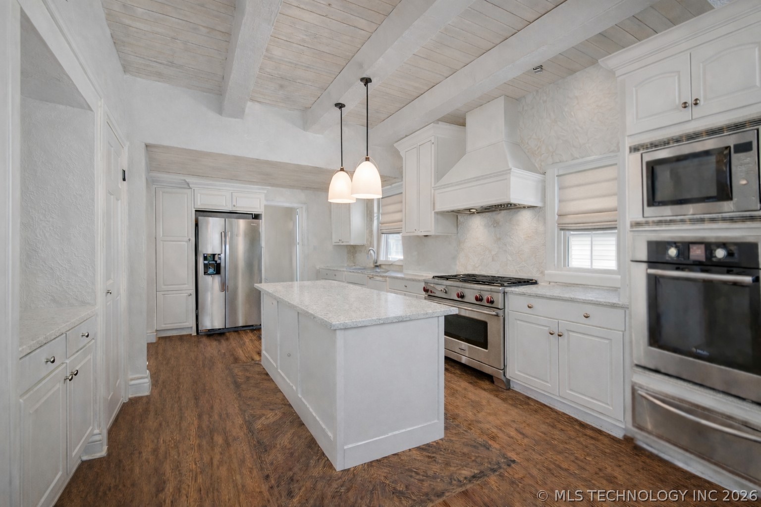 2251 S Saint Louis Avenue Property Photo 42