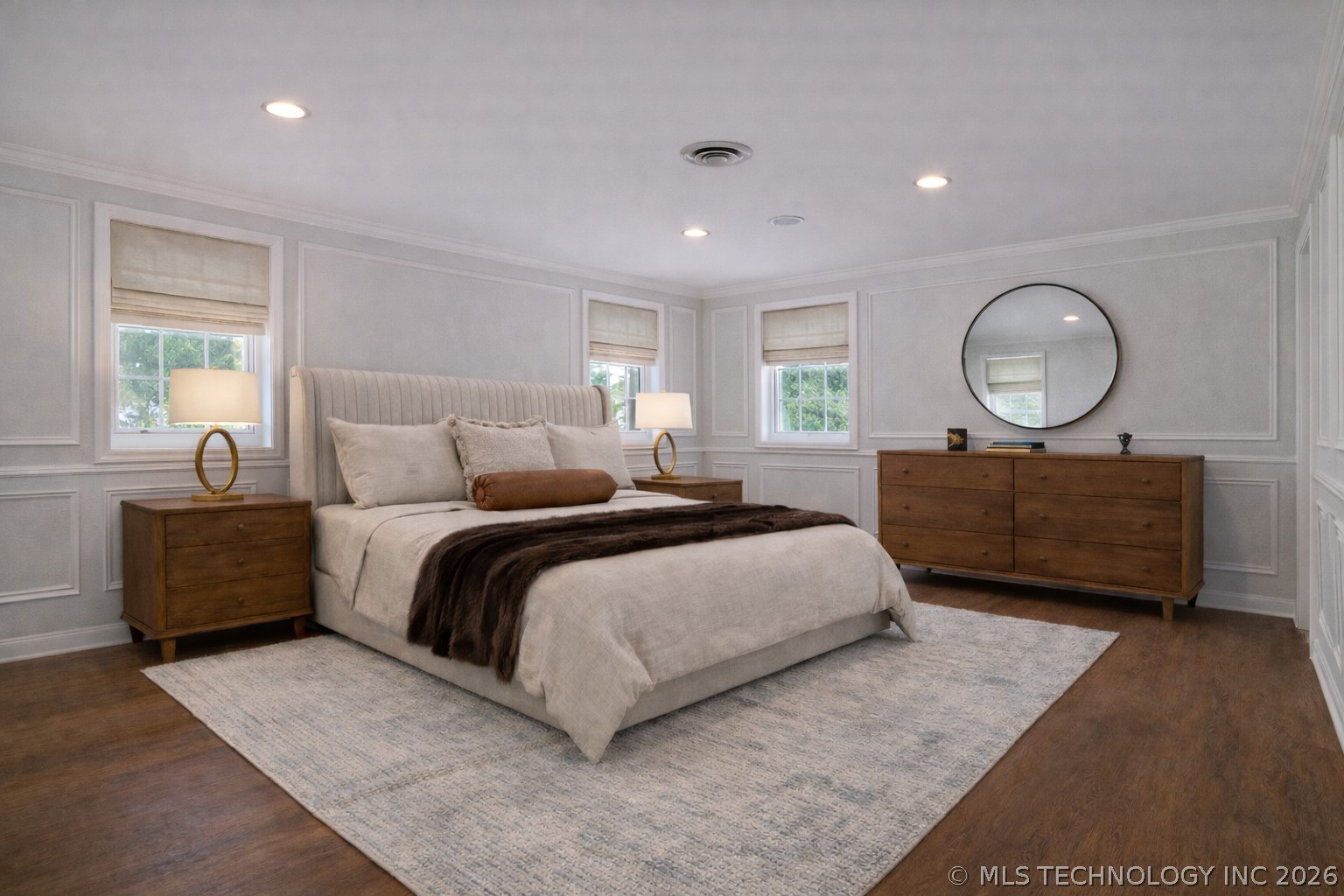 2251 S Saint Louis Avenue Property Photo 43