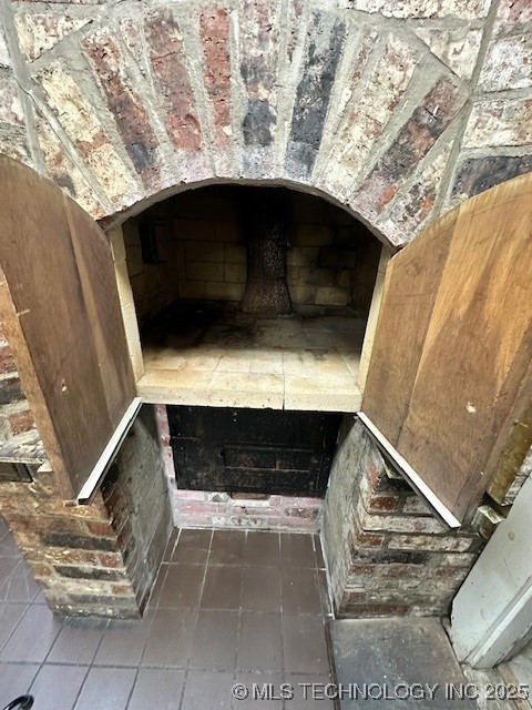 1100 N York Street Property Photo 3