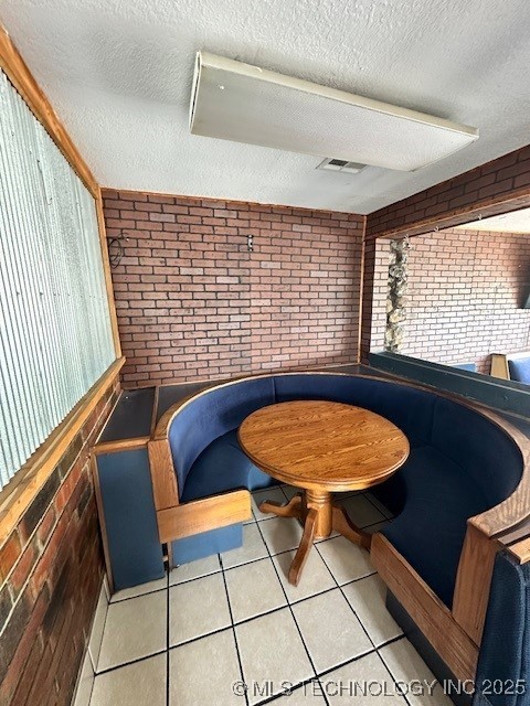 1100 N York Street Property Photo 4