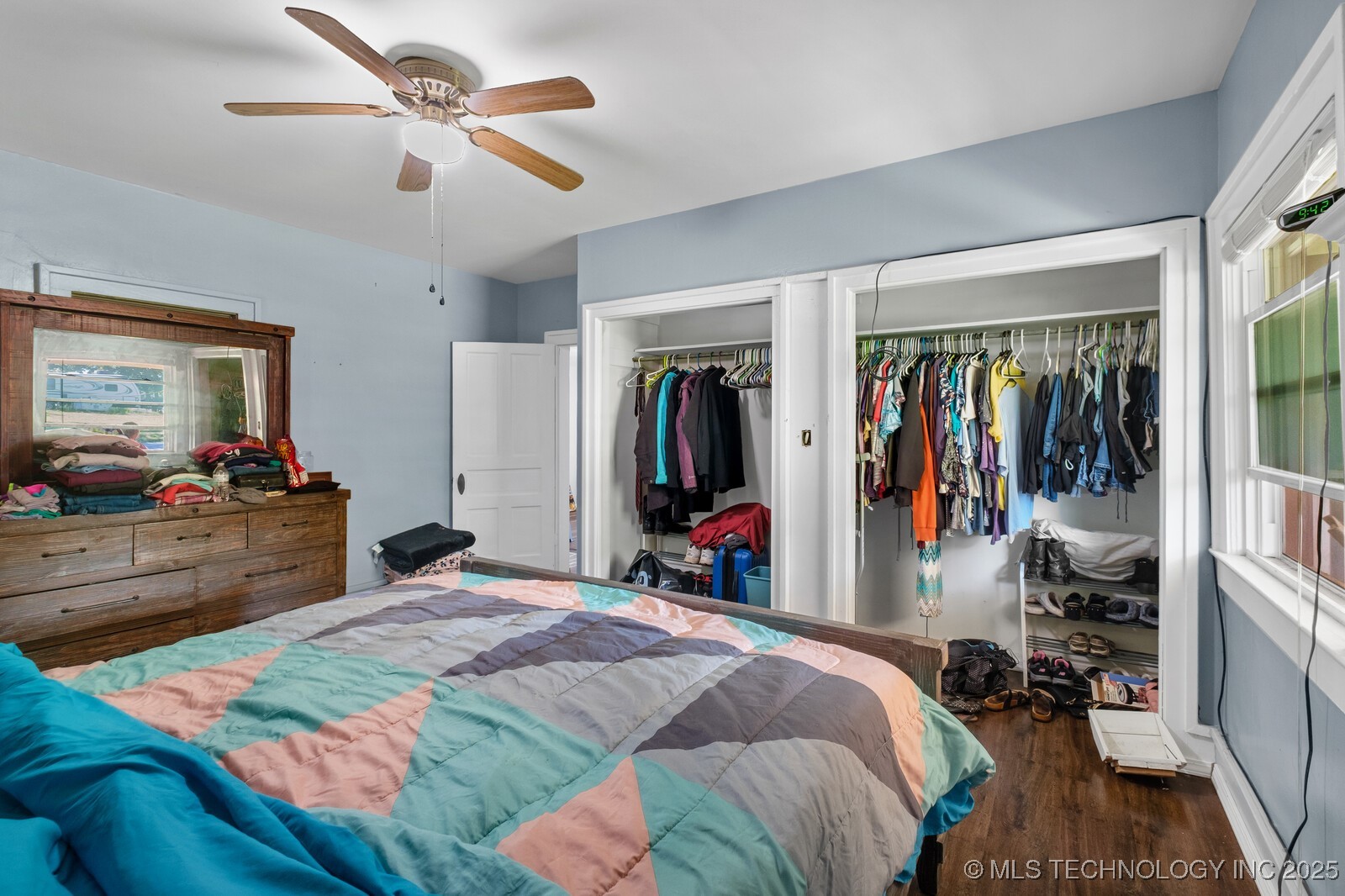 321 E Delaware Property Photo 17