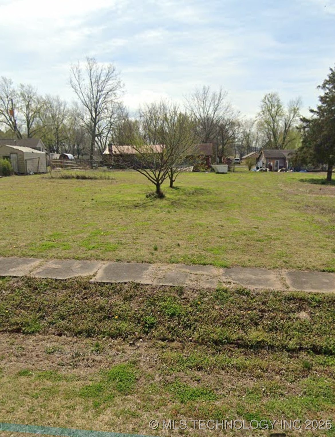 0 E Delaware Property Photo 1