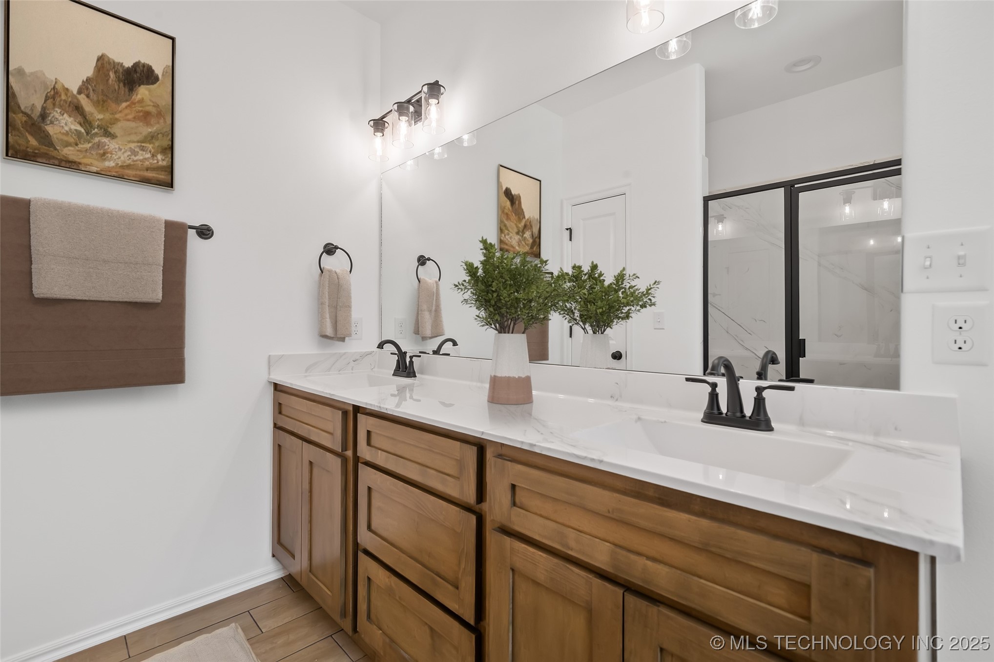 10617 N 120th East Avenue Property Photo 21