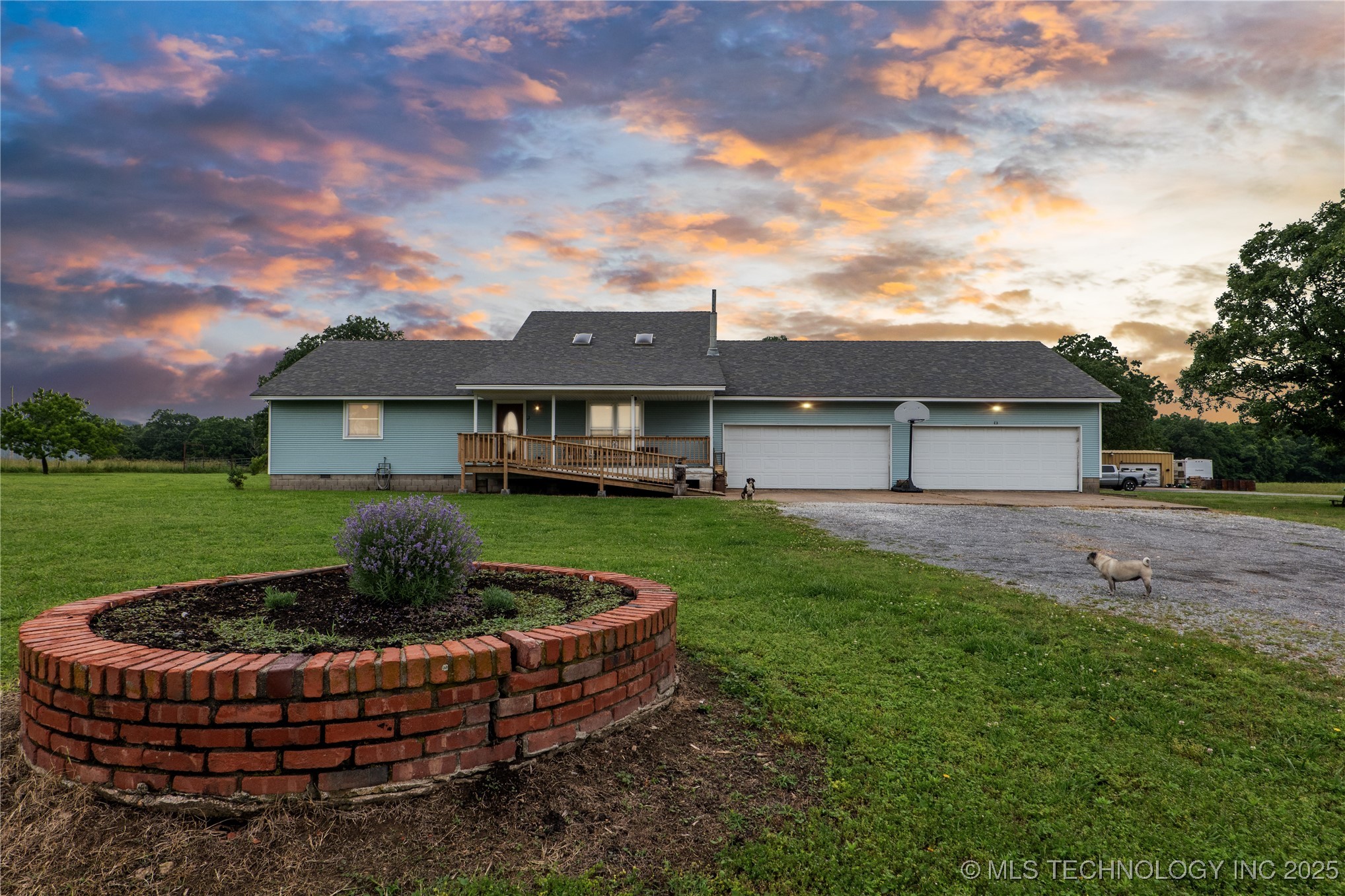 7864 S 449 Road Property Photo 6