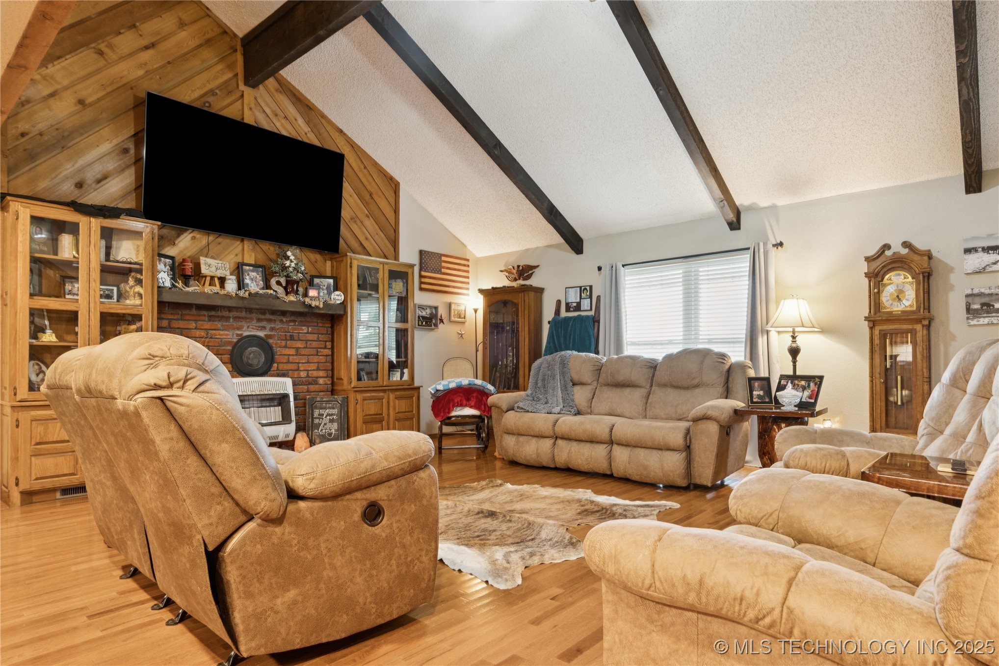 7864 S 449 Road Property Photo 8