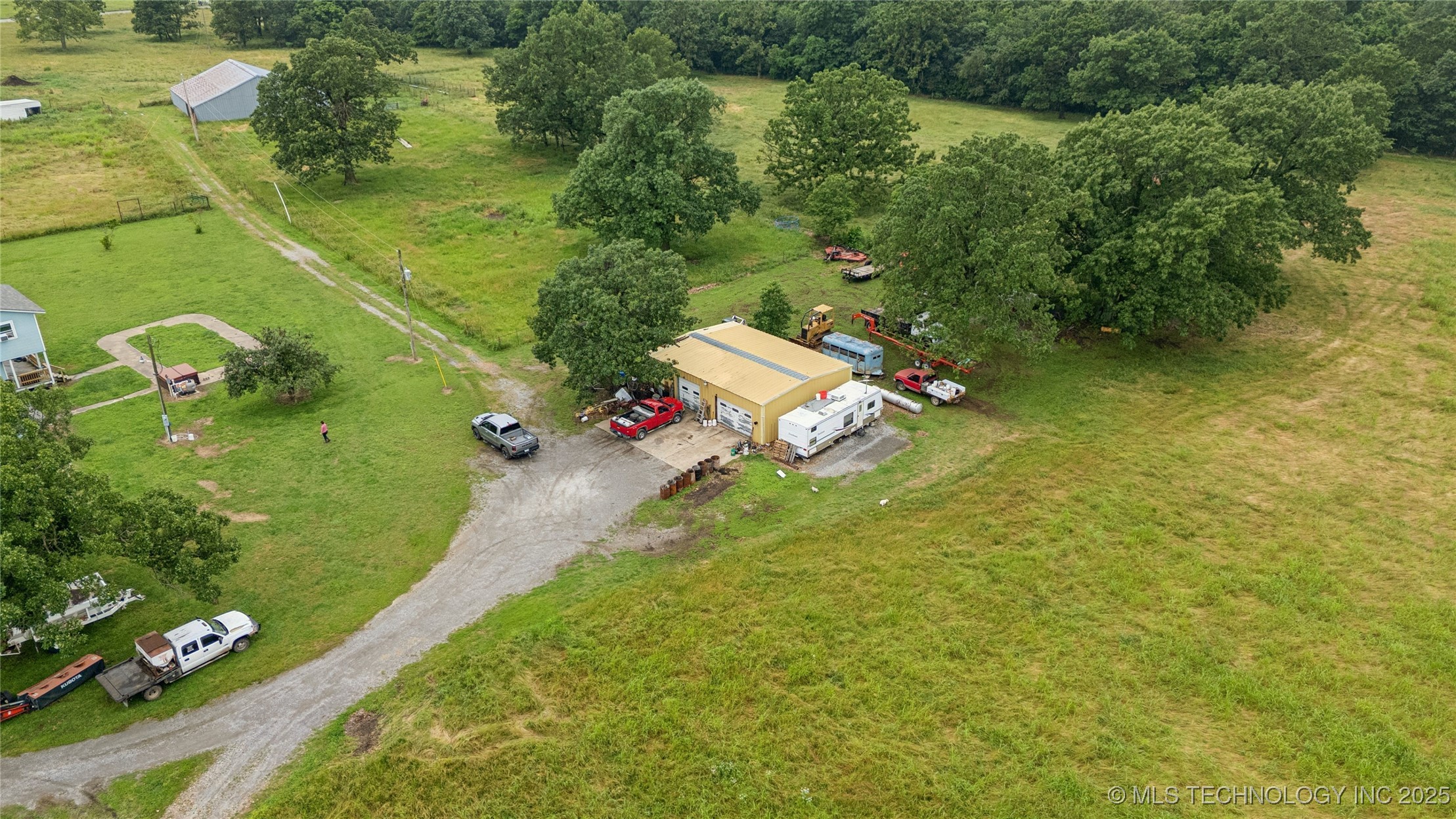 7864 S 449 Road Property Photo 27