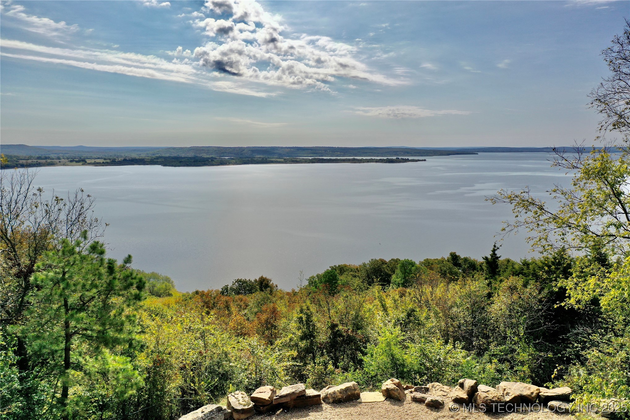 188 Hickory Hill Property Photo 1