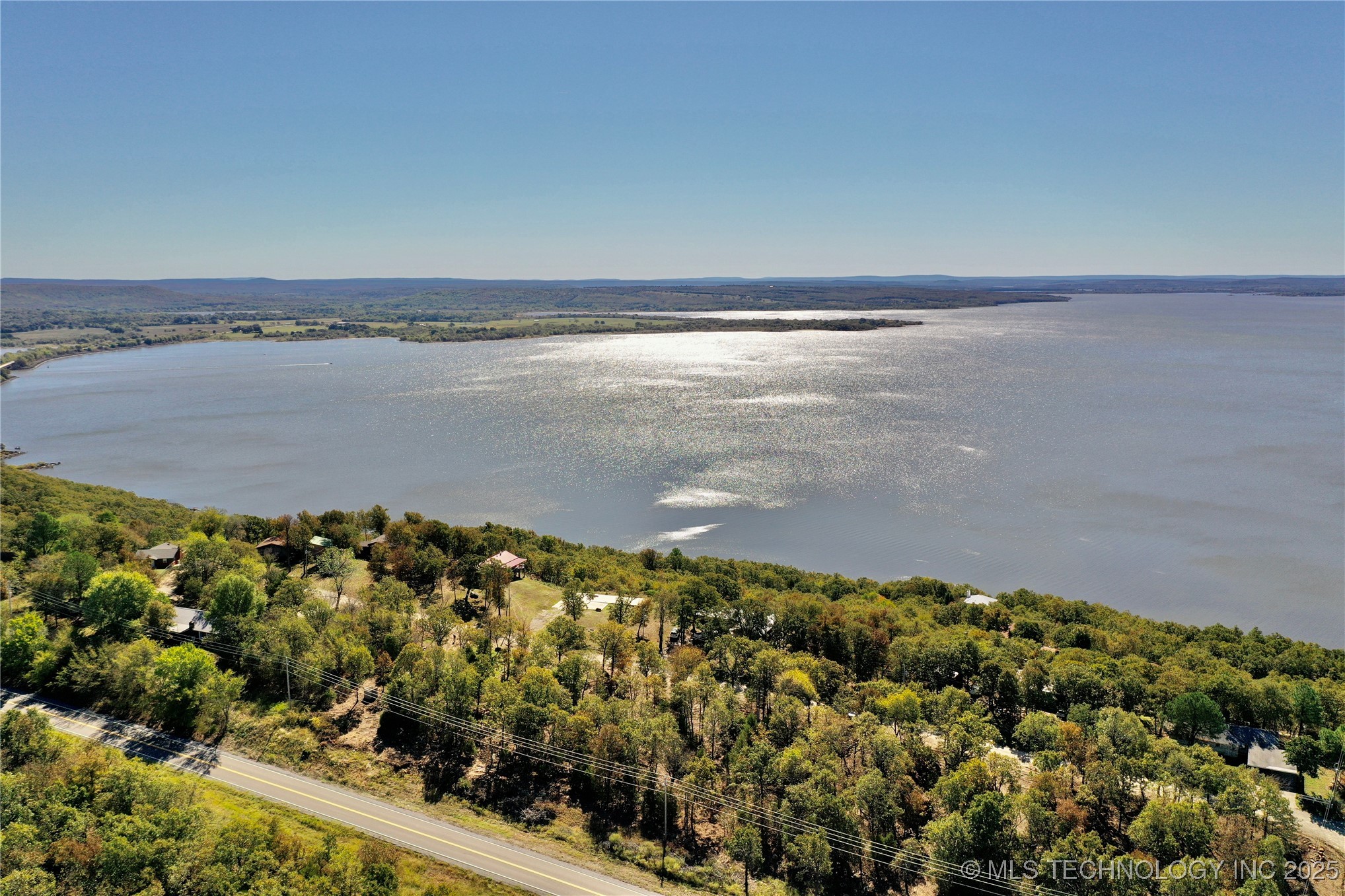 188 Hickory Hill Property Photo 5