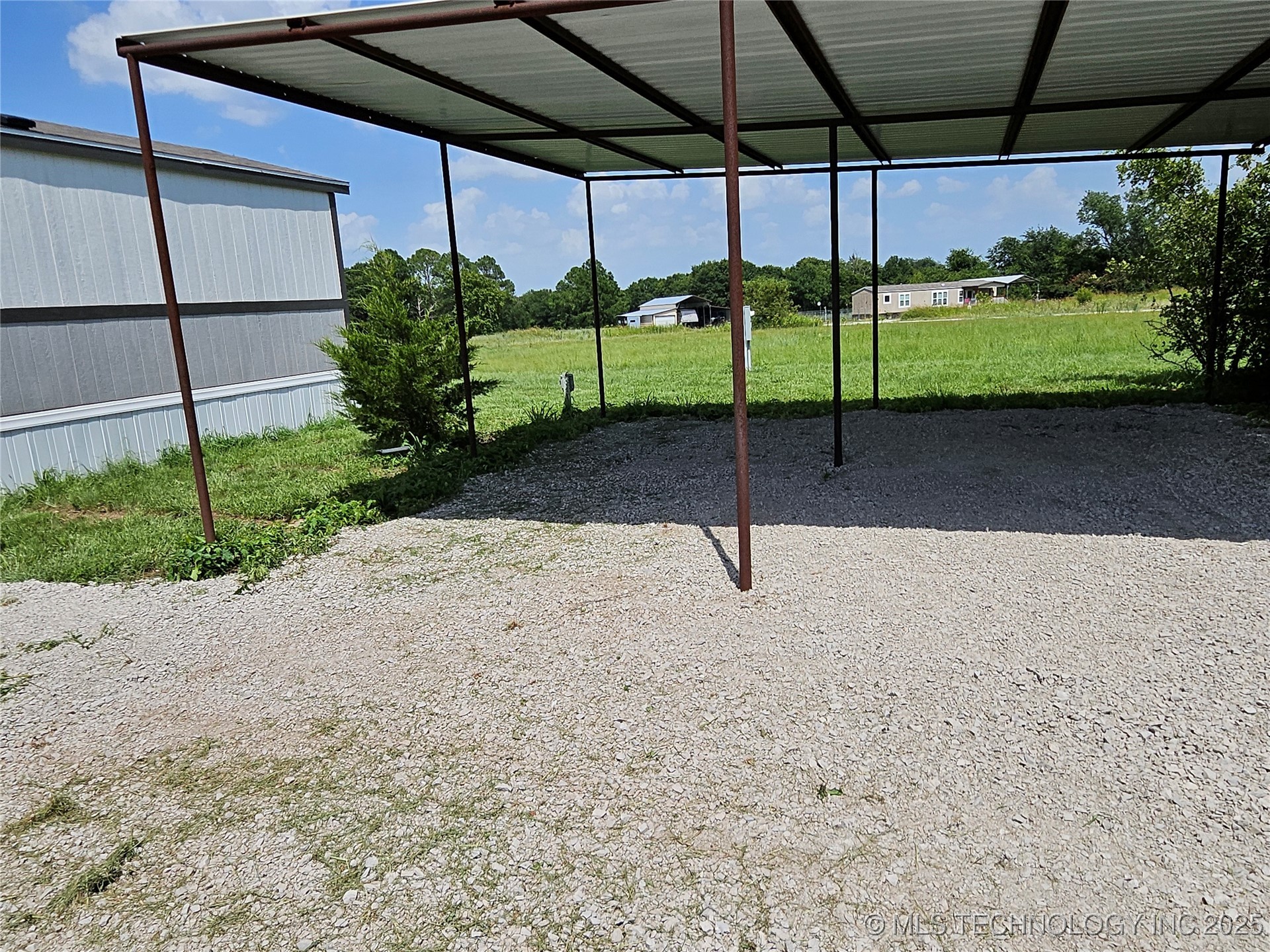 6 Elm Place Property Photo 3