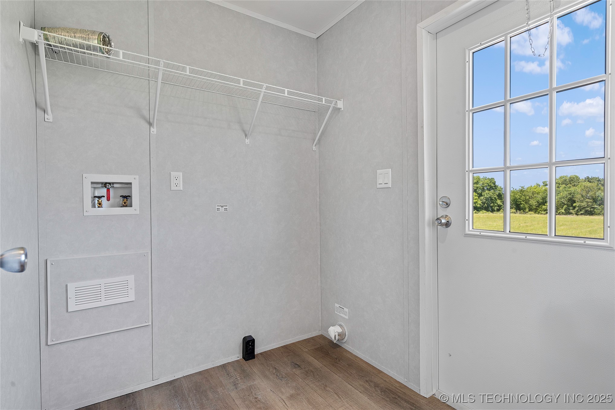 6 Elm Place Property Photo 10