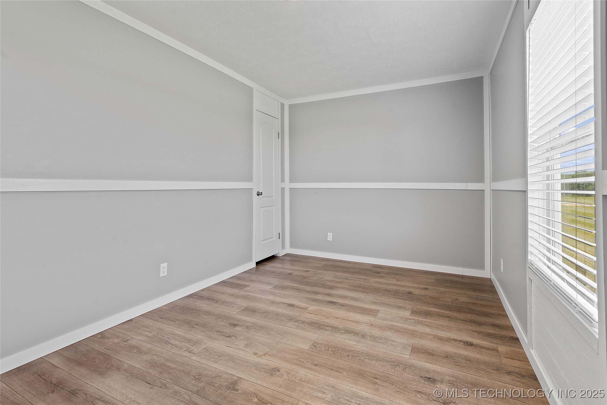 6 Elm Place Property Photo 11