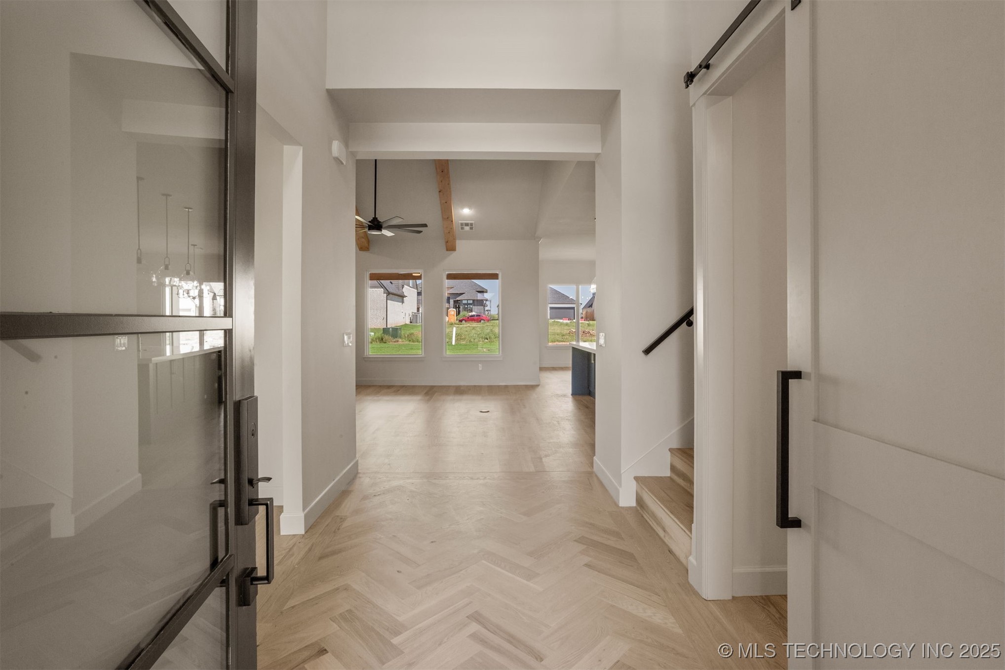 2355 E 135th Place Property Photo 3