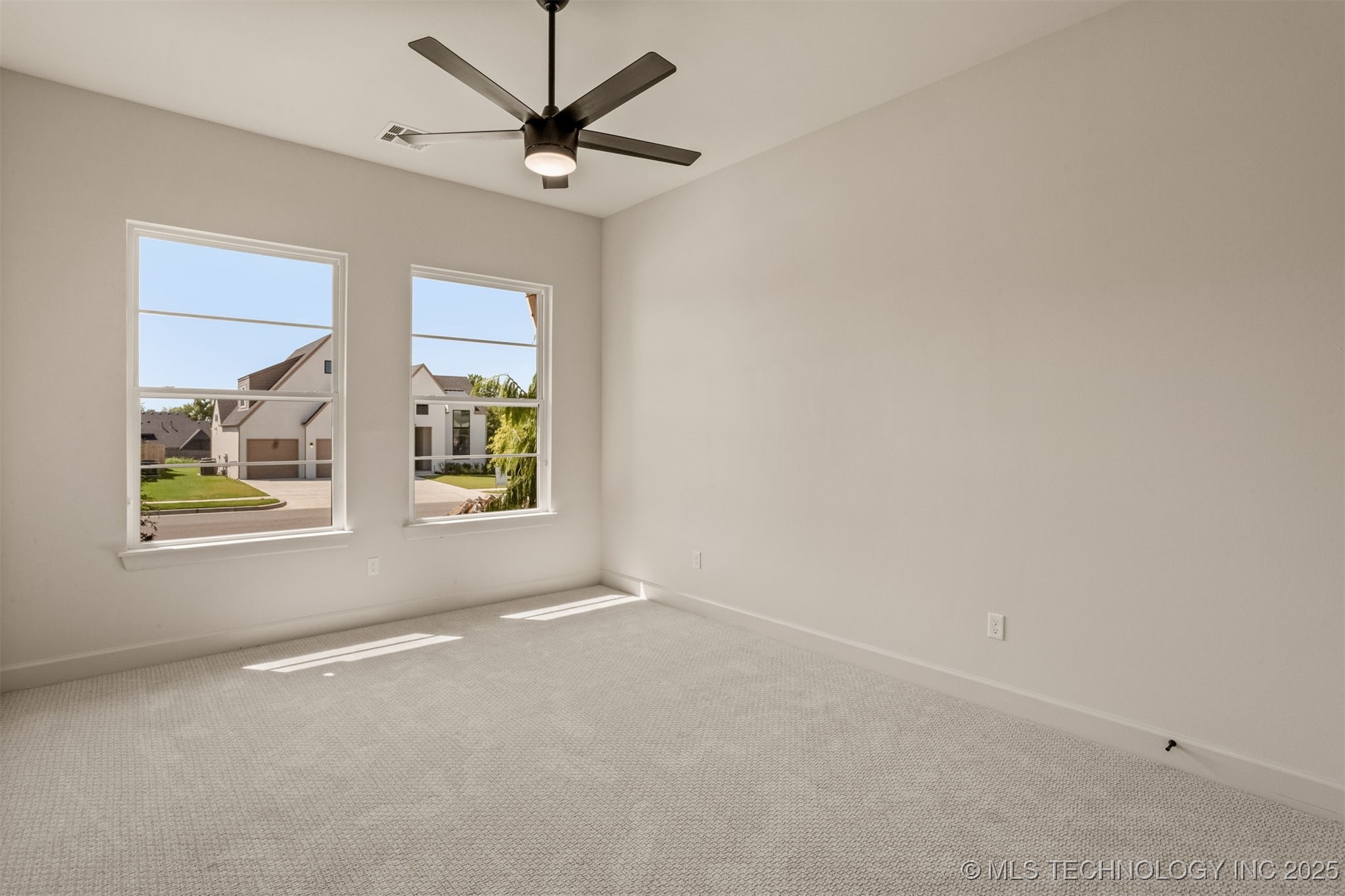 2355 E 135th Place Property Photo 19