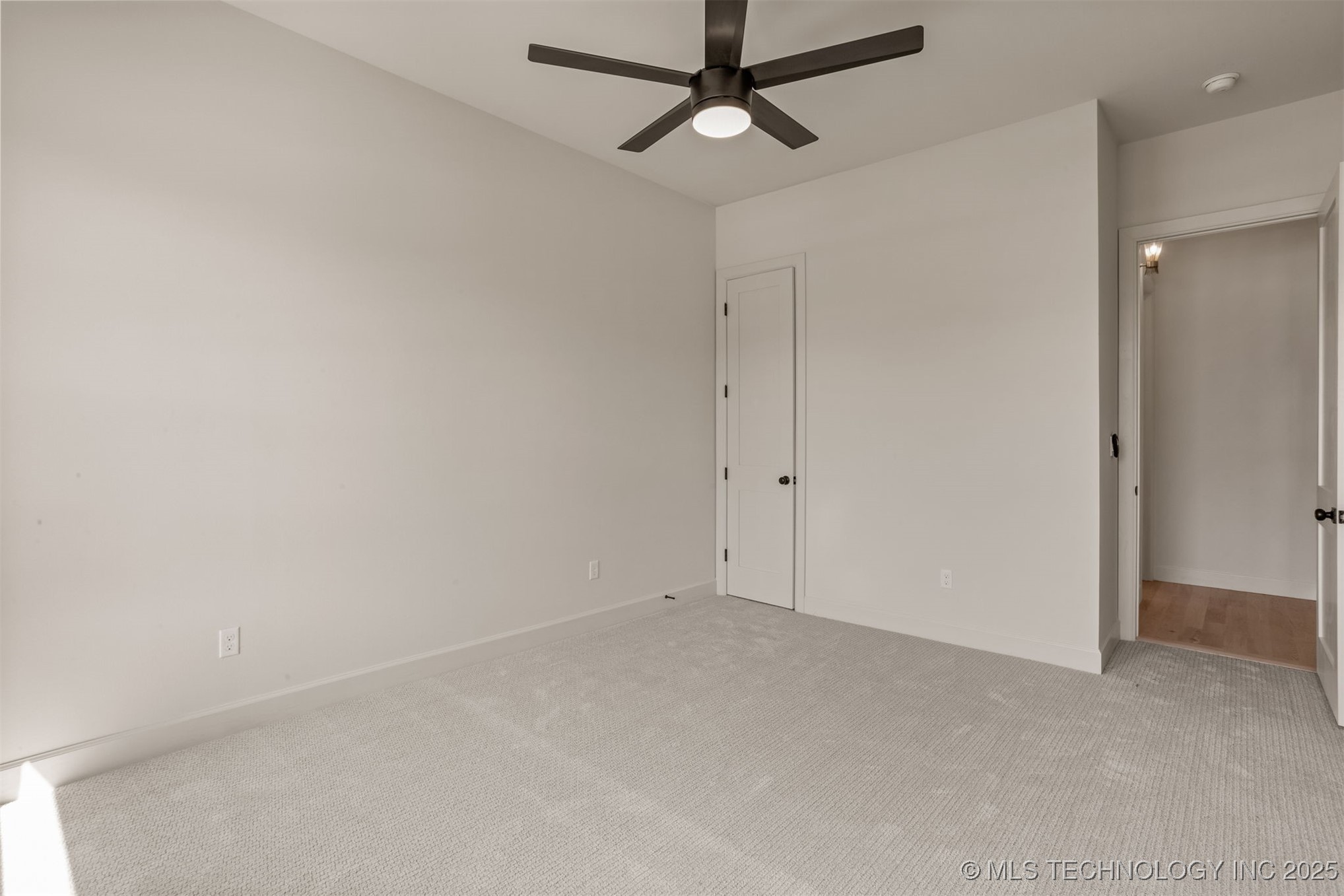 2355 E 135th Place Property Photo 20