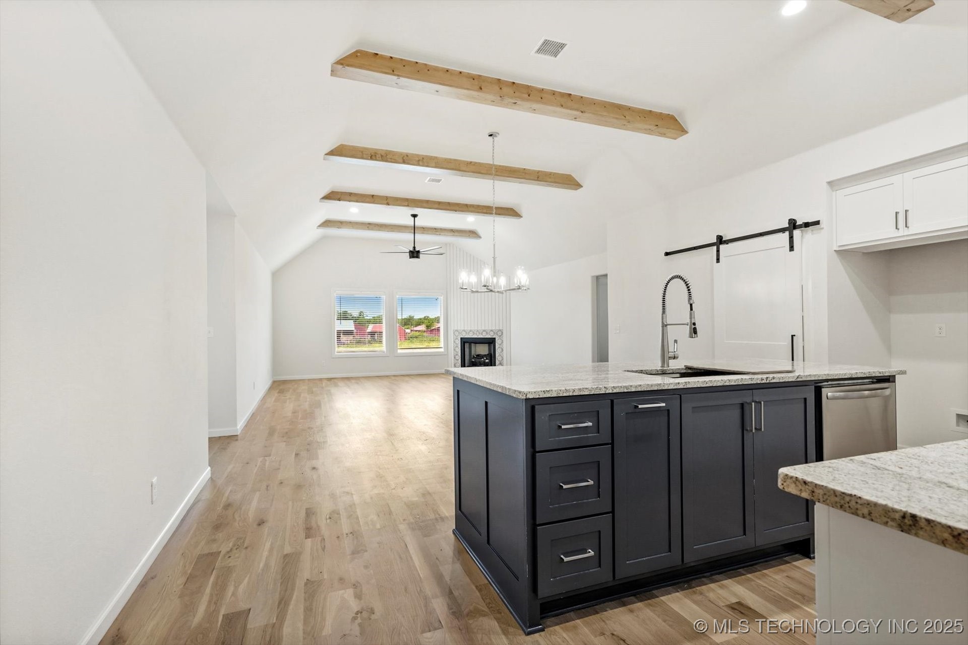 6512 N 27th Street Property Photo 5