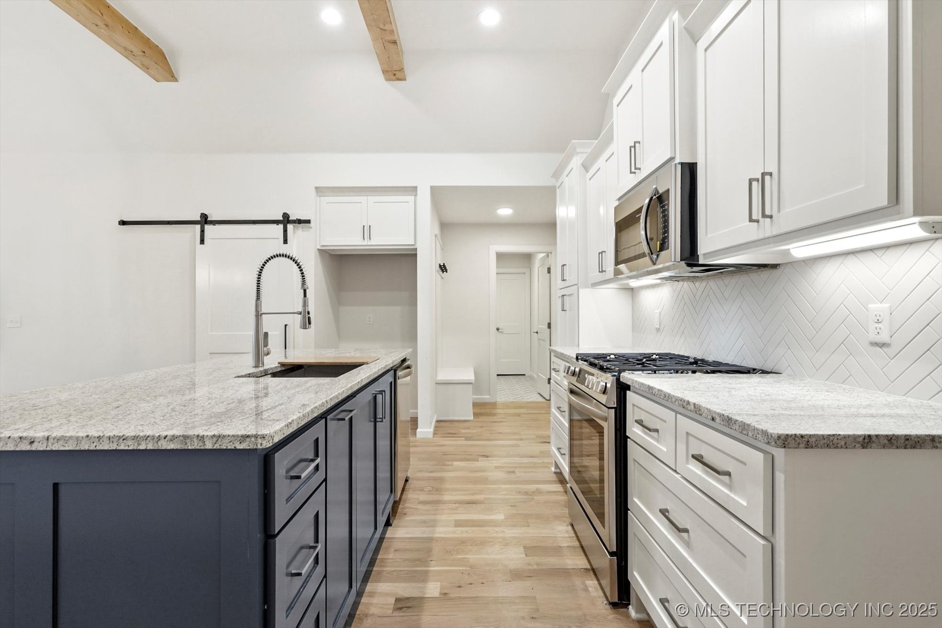 6512 N 27th Street Property Photo 6