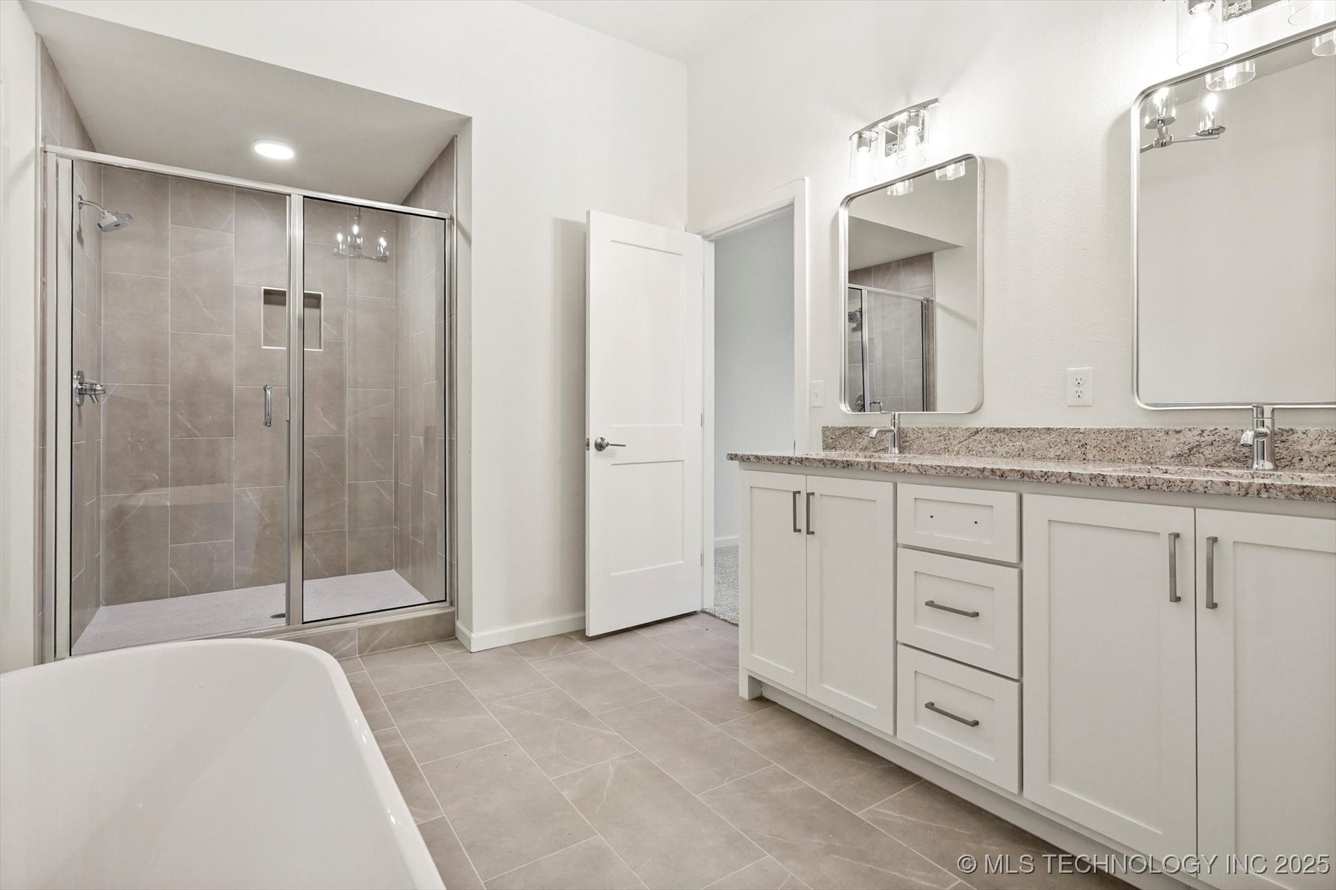 6512 N 27th Street Property Photo 19