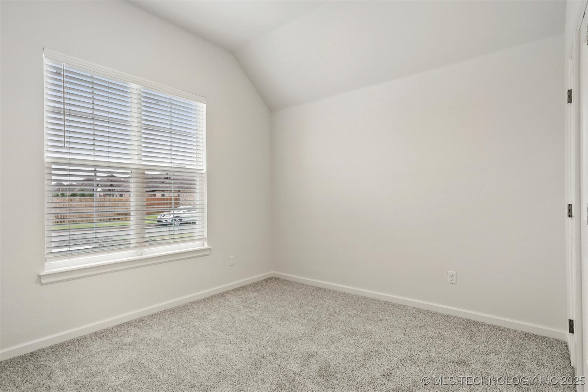 6512 N 27th Street Property Photo 24