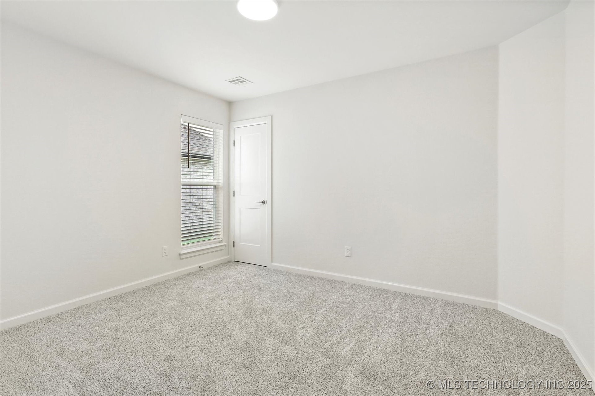 6512 N 27th Street Property Photo 26