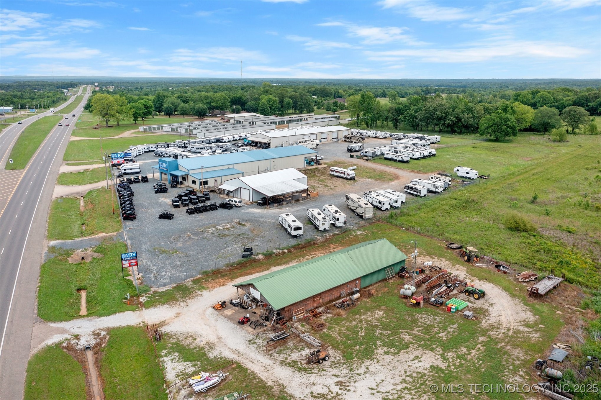 1100 Ne Lincoln Property Photo 1